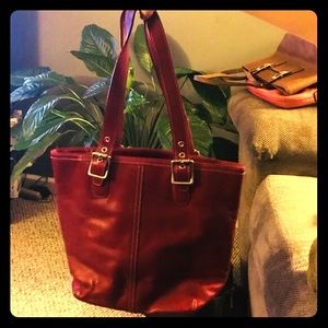 SALE☃️Authentic COACH Leather Handbag 👜❄️